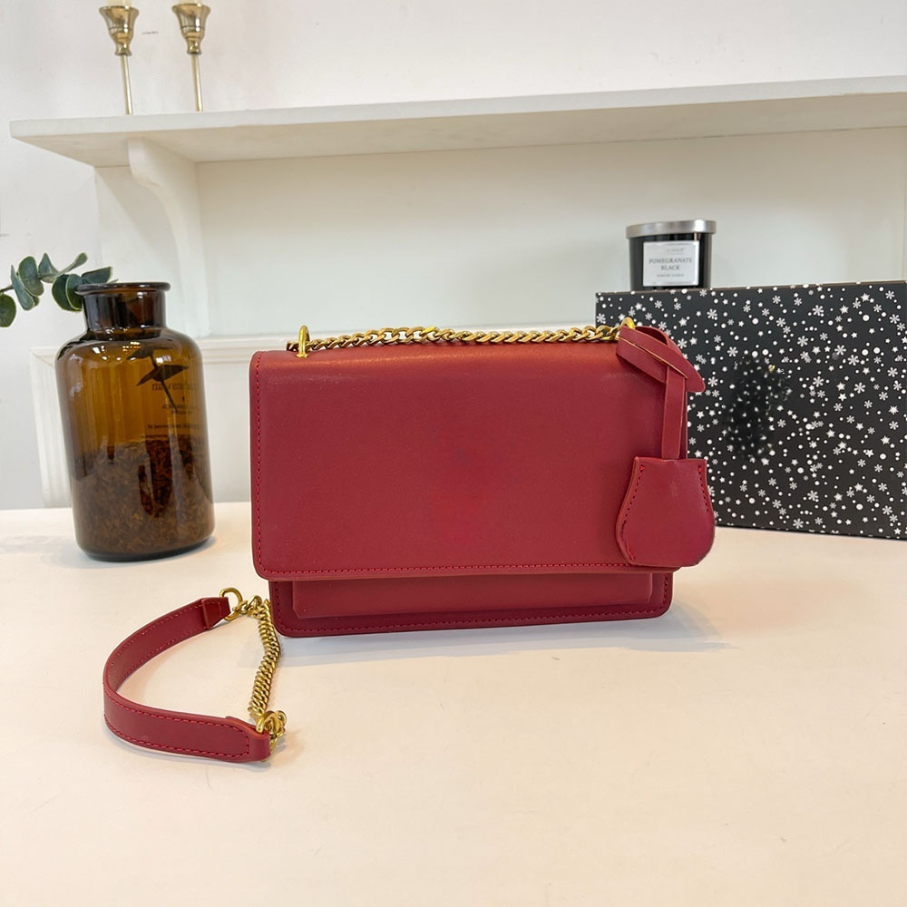 #129 Women's New Temperament Joker Metal Chain Shoulder Bag Messenger Bag